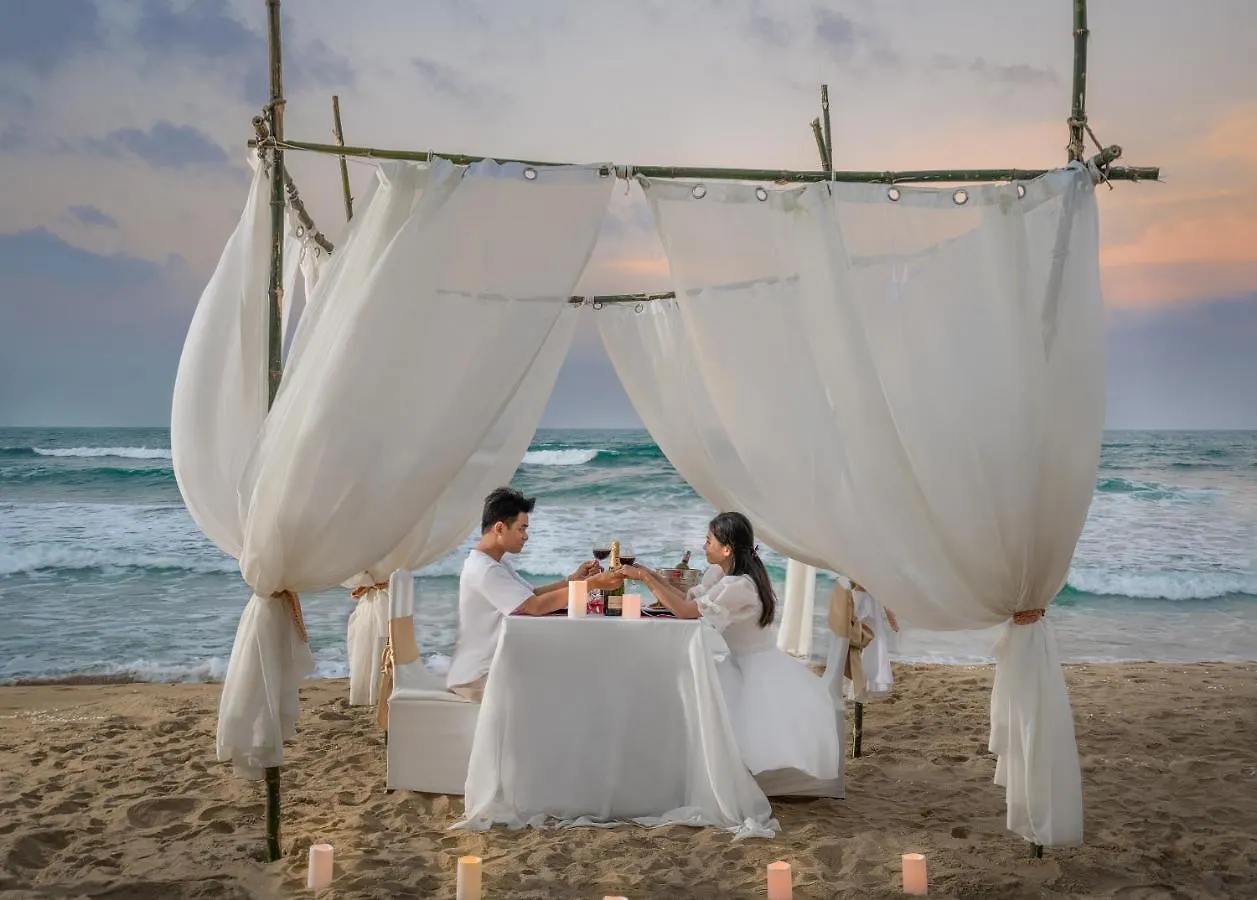 Le Belhamy Beach Resort & Spa, Hoi An An Bàn