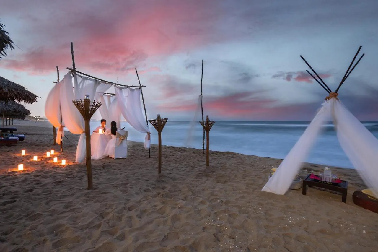 Le Belhamy Beach Resort & Spa, Hoi An An Bàn