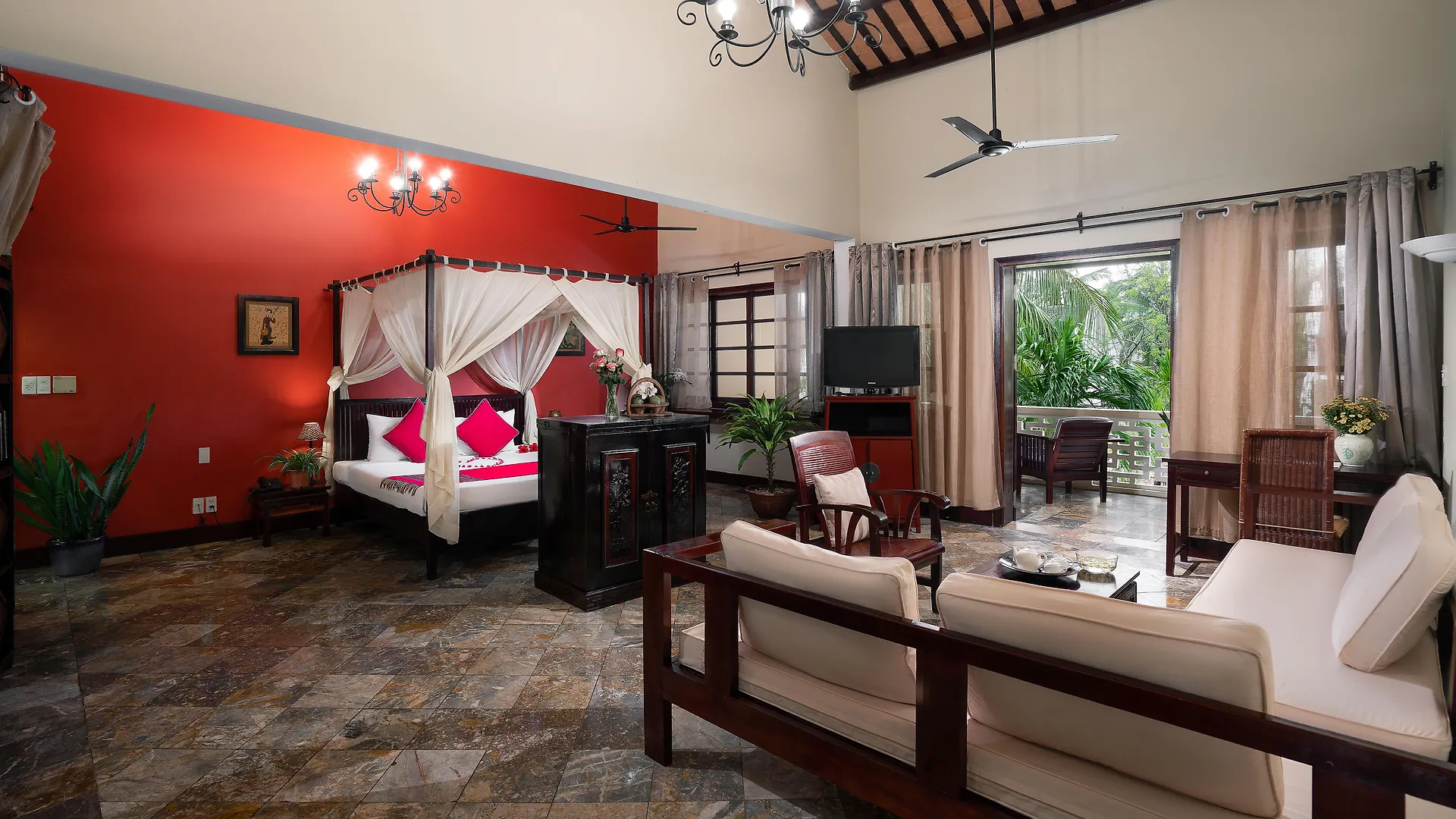 Le Belhamy Beach Resort & Spa, Hoi An An Bàn