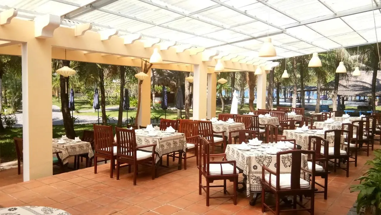 Le Belhamy Beach Resort & Spa, Hoi An An Bàn
